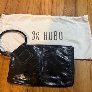HOBO Sable Wristlet - Black Leather